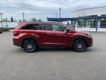 2018 Highlander Thumbnail 8