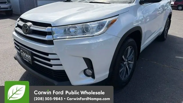 Preowned 2018 Toyota Highlander SE for Sale