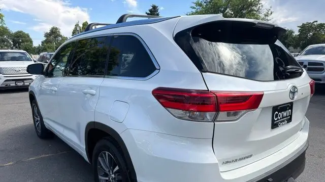 2018 Toyota Highlander SE