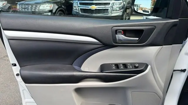 2018 Toyota Highlander SE
