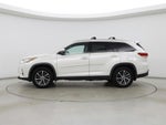 2019 Highlander Thumbnail 3