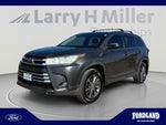 2019 Highlander Thumbnail 1