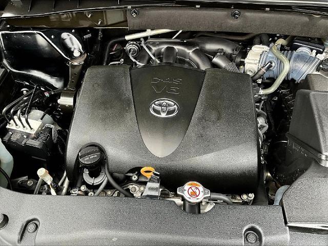 2019 Toyota Highlander - $28,399
