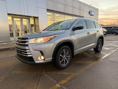 2017 Toyota Highlander AWD XLE 4DR SUV