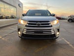 2017 Highlander Thumbnail 8