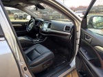 2017 Highlander Thumbnail 17