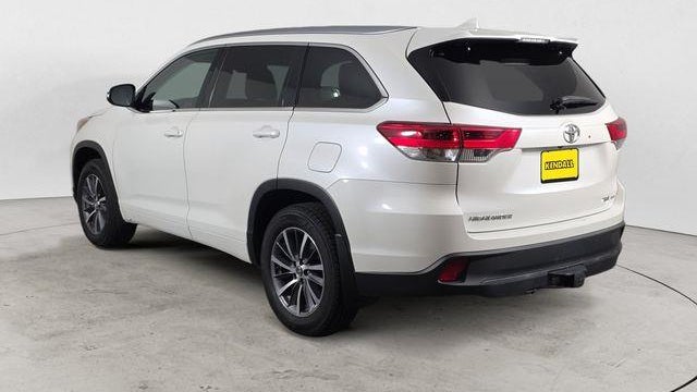 2018 Toyota Highlander SE
