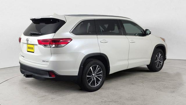 2018 Toyota Highlander SE