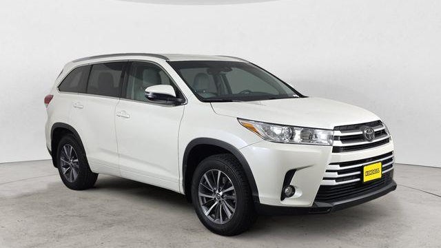 2018 Toyota Highlander SE
