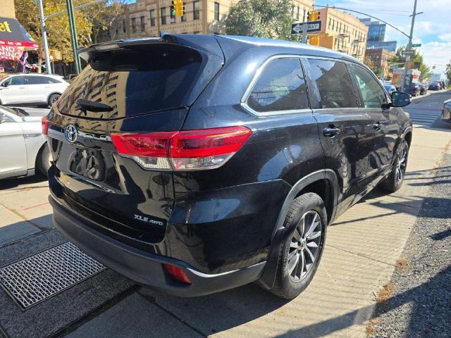 2018 Toyota Highlander - $23,499