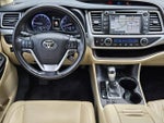 2018 Highlander Thumbnail 21