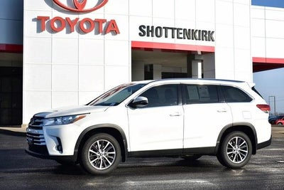 2019 Toyota Highlander AWD XLE 4DR SUV