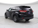 2019 Highlander Thumbnail 2