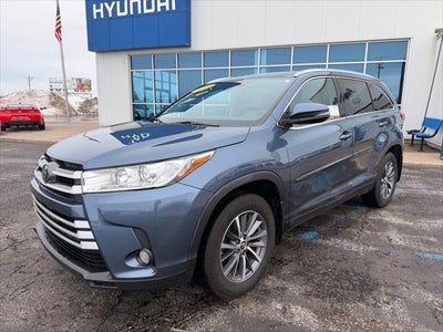 2019 Toyota Highlander AWD XLE 4DR SUV