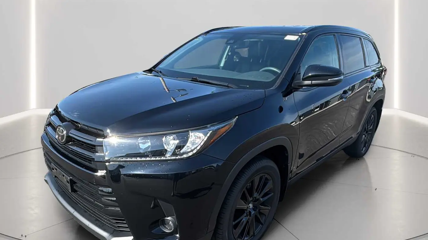 2019 Toyota Highlander SE
