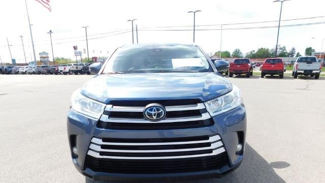2017 Toyota Highlander SE