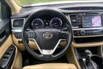 2017 Highlander Thumbnail 5