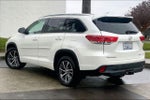 2017 Highlander Thumbnail 12