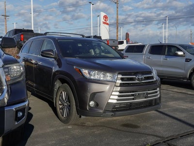 2017 Toyota Highlander AWD XLE 4DR SUV