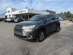 2017 Highlander Thumbnail 5