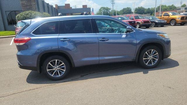 2018 Toyota Highlander SE