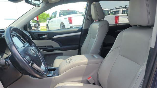 2018 Toyota Highlander SE