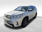 2019 Highlander Thumbnail 4
