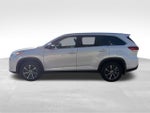2019 Highlander Thumbnail 6