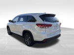2019 Highlander Thumbnail 8
