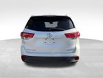 2019 Highlander Thumbnail 9