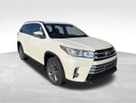 2019 Highlander Thumbnail 12