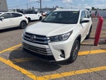 2019 Highlander Thumbnail 3