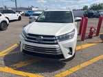 2019 Highlander Thumbnail 4