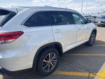 2019 Highlander Thumbnail 13