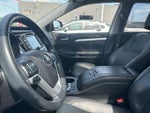 2019 Highlander Thumbnail 31