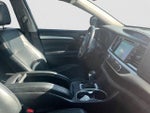 2017 Highlander Thumbnail 10