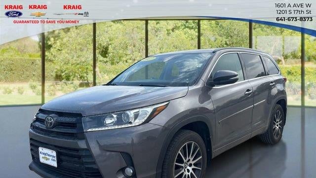 Preowned 2017 Toyota Highlander SE for Sale