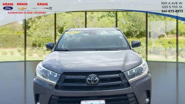 2017 Toyota Highlander SE