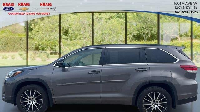 2017 Toyota Highlander SE