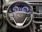 2017 Highlander Thumbnail 10