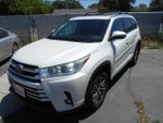 2018 Highlander Thumbnail 3