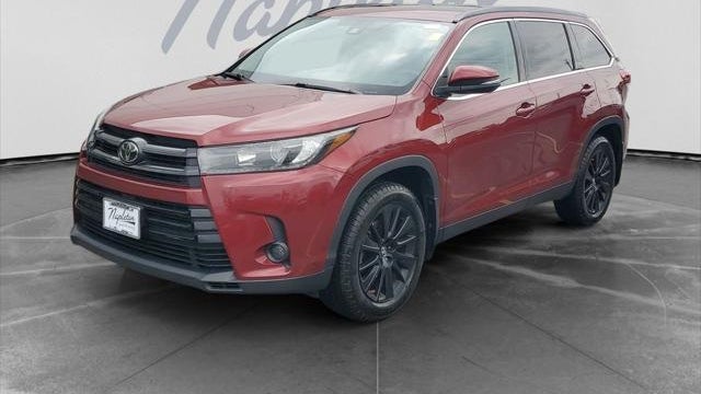 Preowned 2019 Toyota Highlander SE for Sale