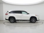 2019 Highlander Thumbnail 7