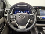 2019 Highlander Thumbnail 10