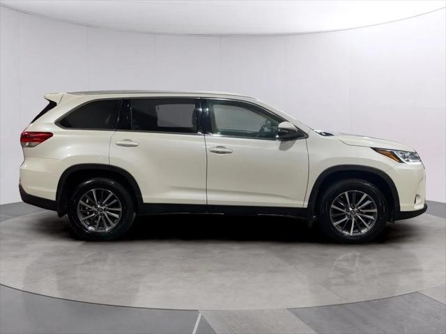 2019 Toyota Highlander - $27,795