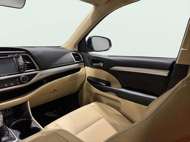 2019 Toyota Highlander - $27,795