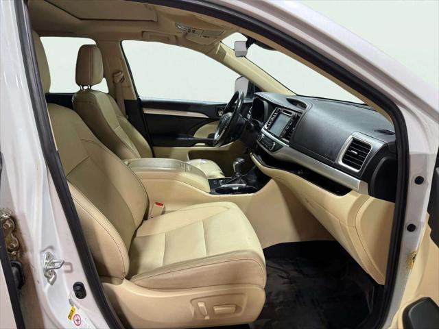 2019 Toyota Highlander - $27,795