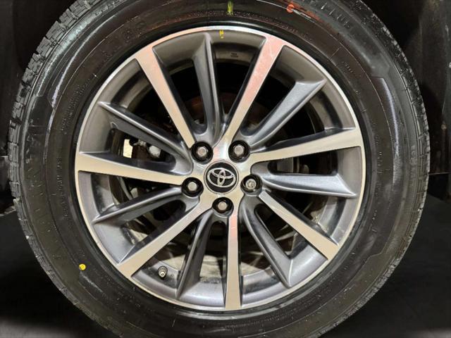 2019 Toyota Highlander - $27,795
