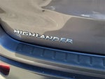 2019 Highlander Thumbnail 8