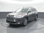 2017 Highlander Thumbnail 1